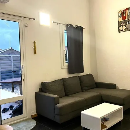 Bright House With Terrace In * Palavas-les-Flots