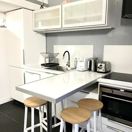 Сasa de vacaciones Bright House With Terrace In *